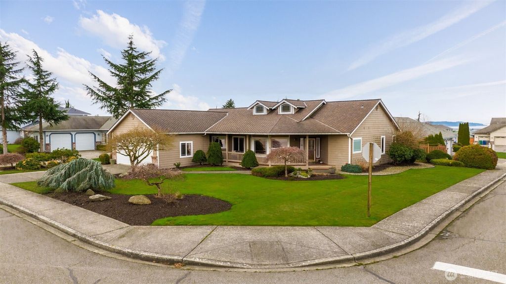 Photo of 28132 85th Drive NW, Stanwood, WA 98292 (MLS # 2468986)