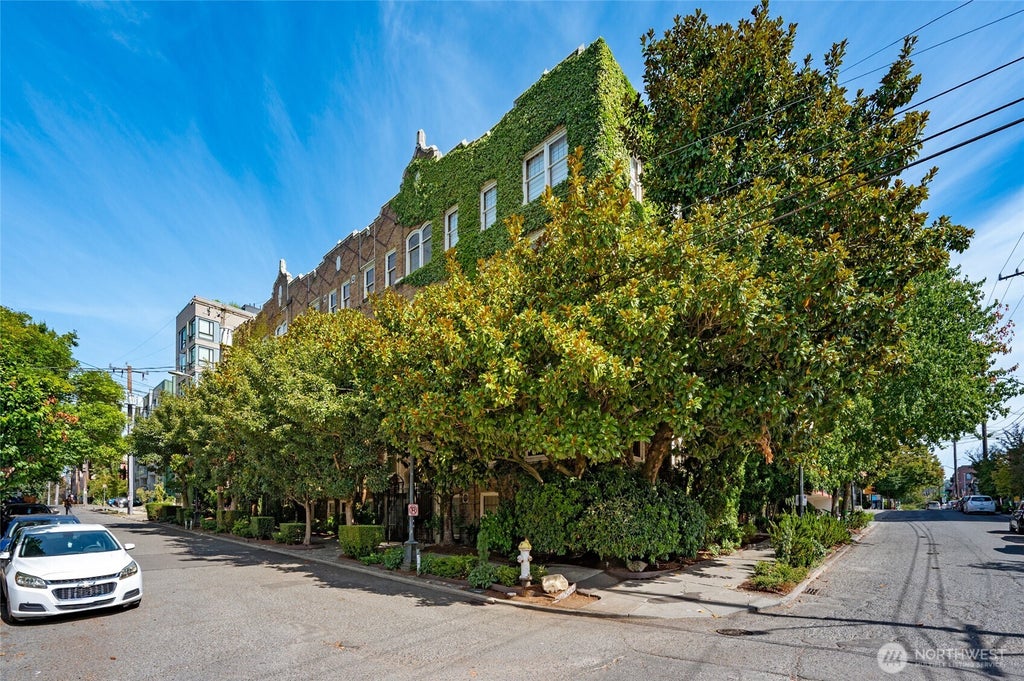 Photo of 400 Boylston Avenue E #410, Seattle, WA 98102 (MLS # 2580477)