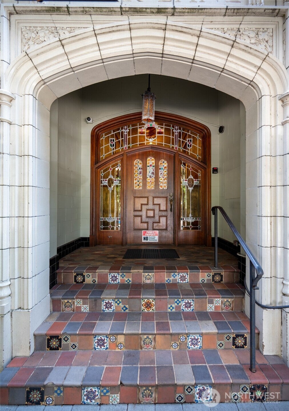 Photo of 400 Boylston Avenue E #410, Seattle, WA 98102 (MLS # 2580477)