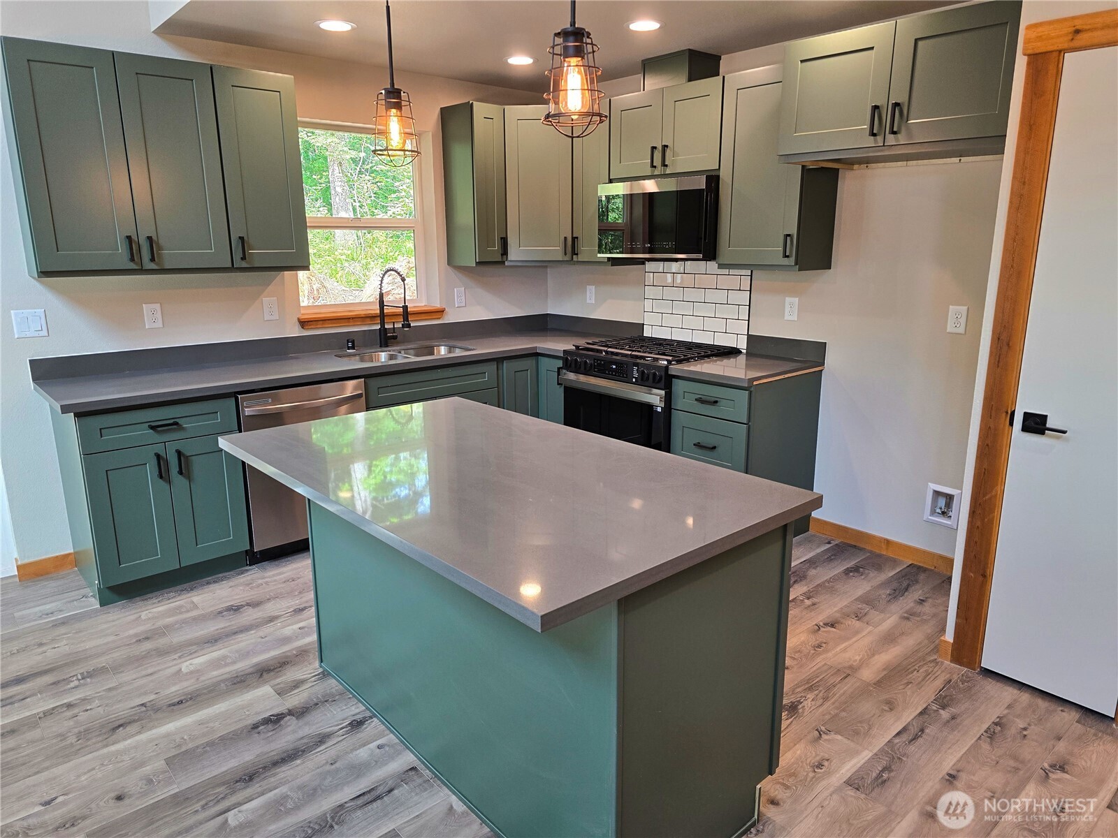 248 Skate Creek Road N