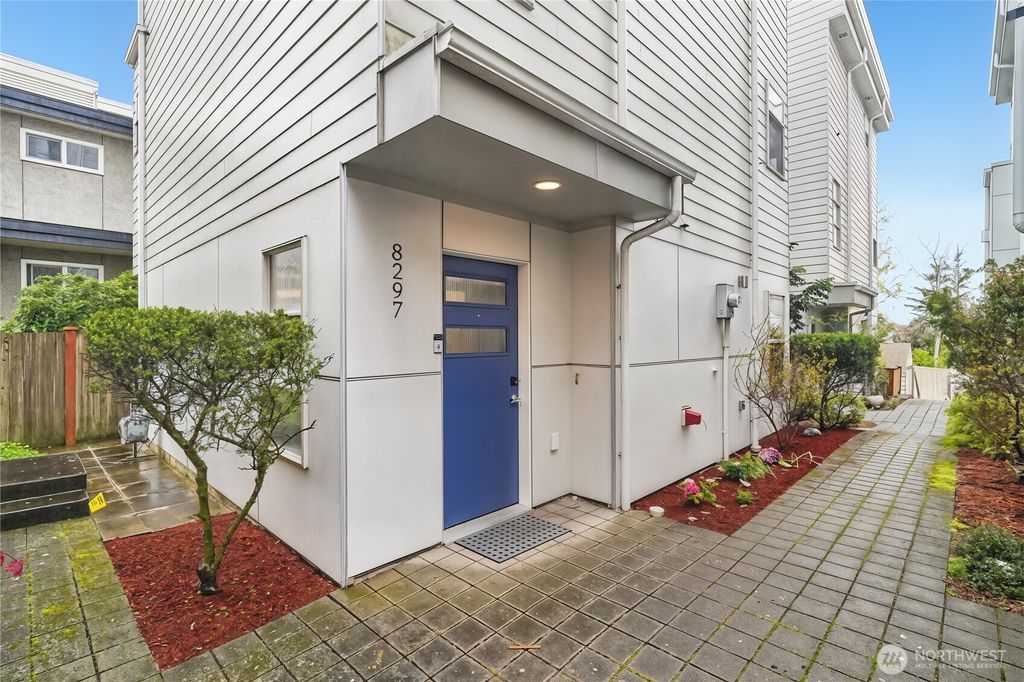 Photo of 8297 5th Avenue NE, Seattle, WA 98115 (MLS # 2512080)