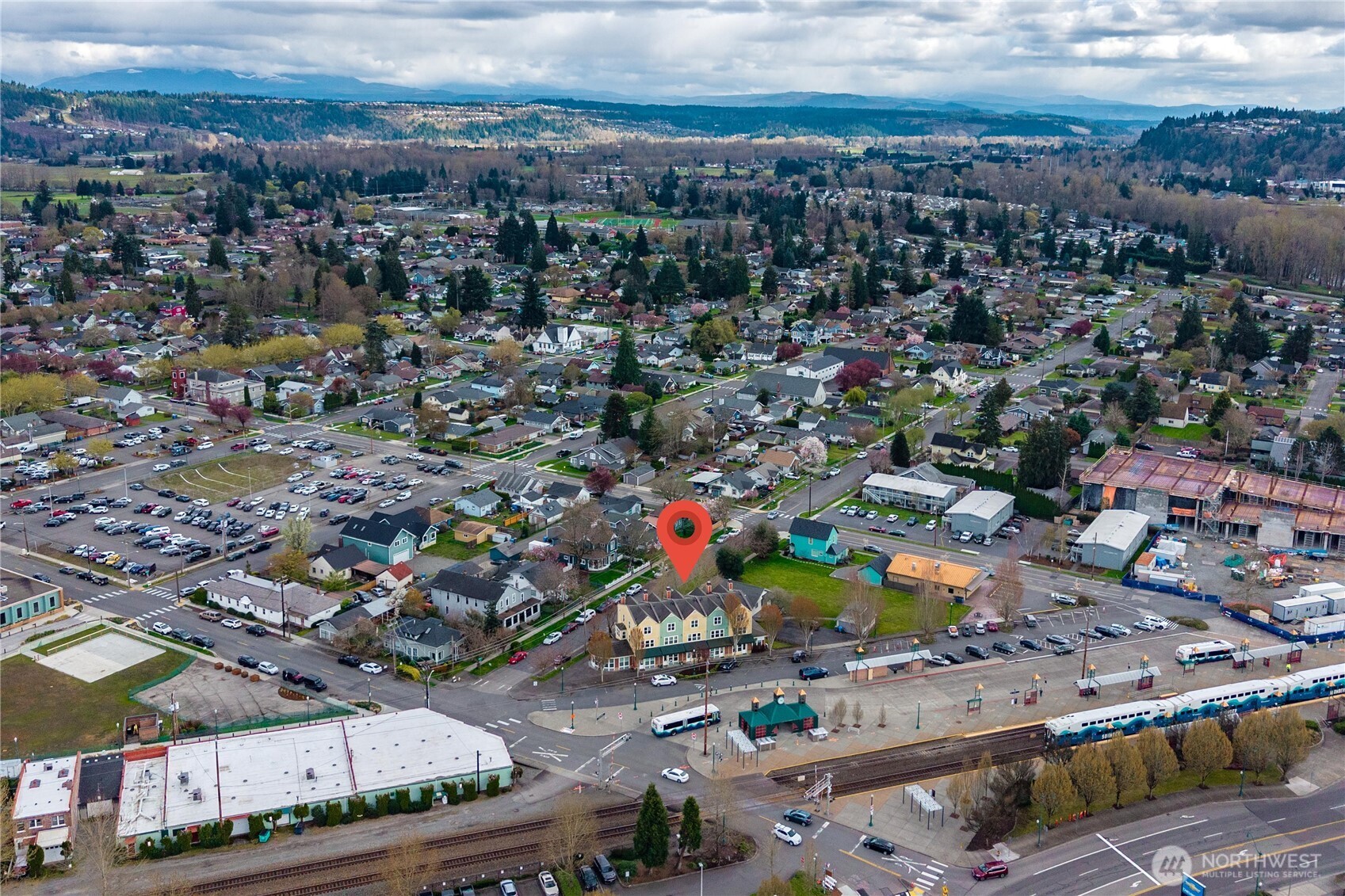 816 Cherry Avenue 5A&B