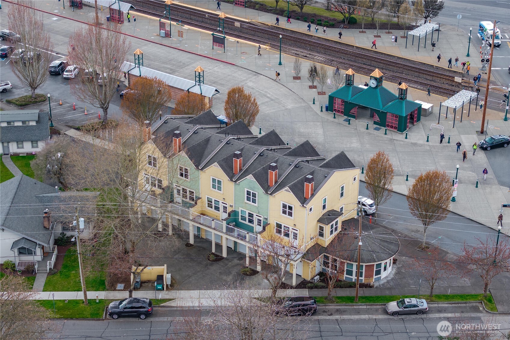 816 Cherry Avenue 5A&B