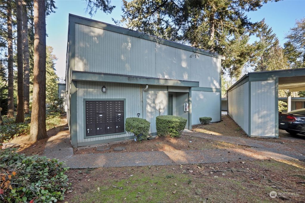 Photo of 1003 S 308th St #9, Federal Way, WA 98003 (MLS # 2017987)