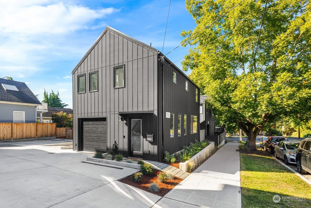 Photo of 1703 N 36th Street, Seattle, WA 98103 (MLS # 2298233)