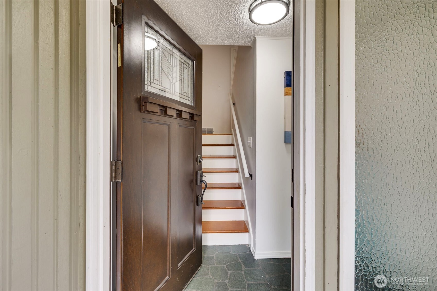 812 NE 175th Street