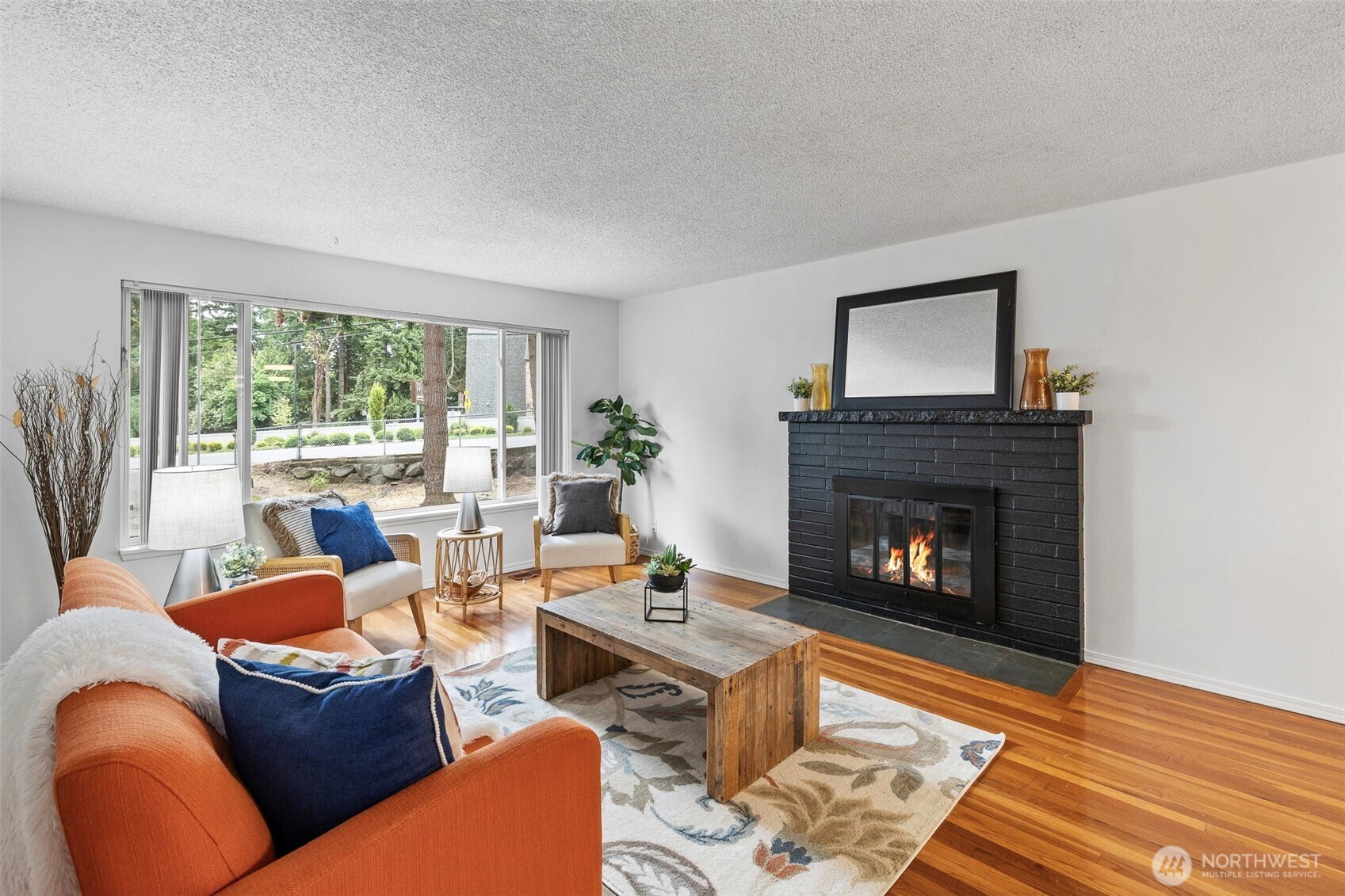 812 NE 175th Street
