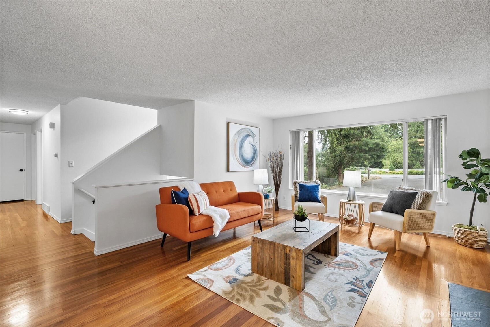812 NE 175th Street
