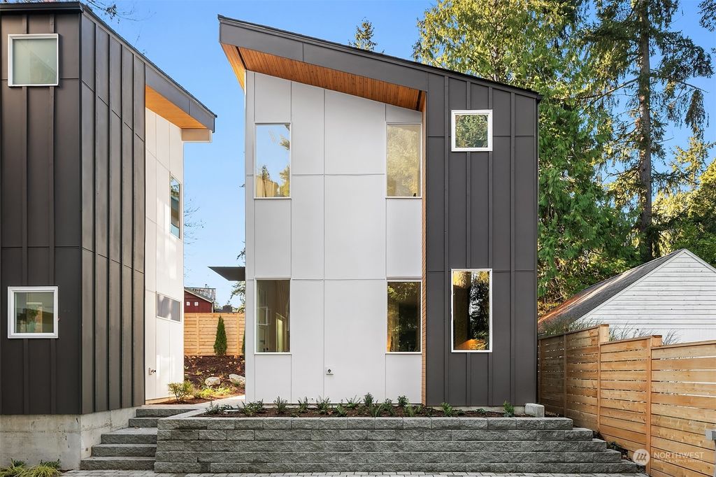 Photo of 12523 12th Avenue NE, Seattle, WA 98125 (MLS # 2183282)