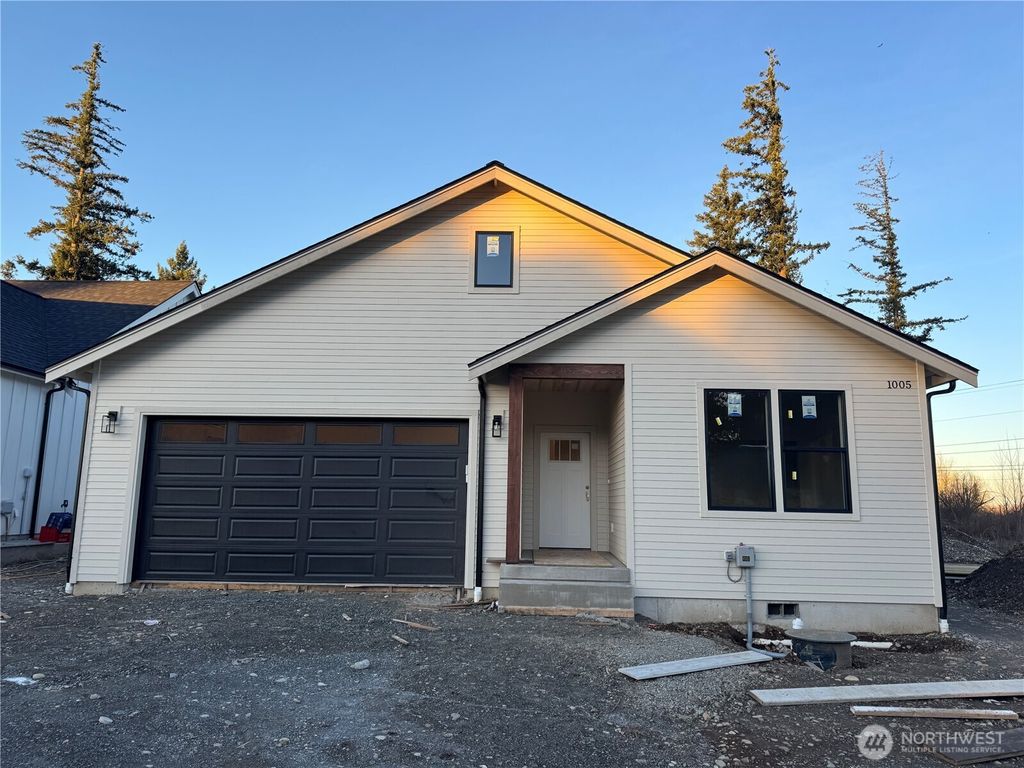 Photo of 1005 Night Hawk Way, Everson, WA 98247 (MLS # 2471416)