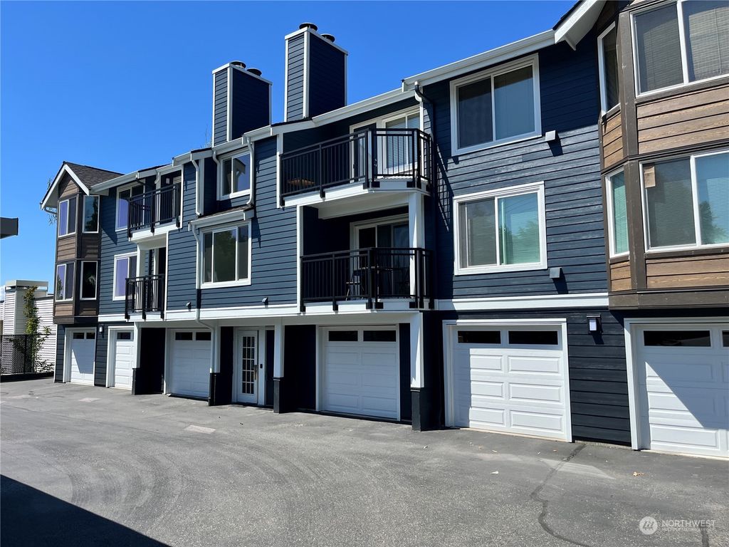 Photo of 150 NE 95th Street #107, Seattle, WA 98115 (MLS # 2254492)