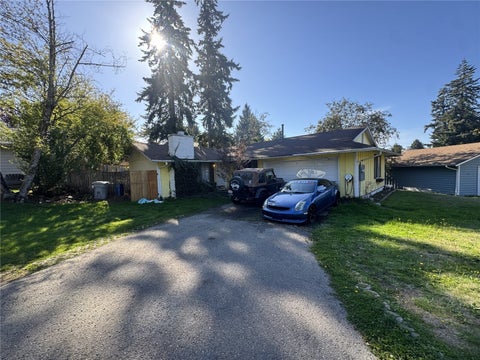 Photo of 2111 SE 21st Court, Renton, WA 98055 (MLS # 2597718)