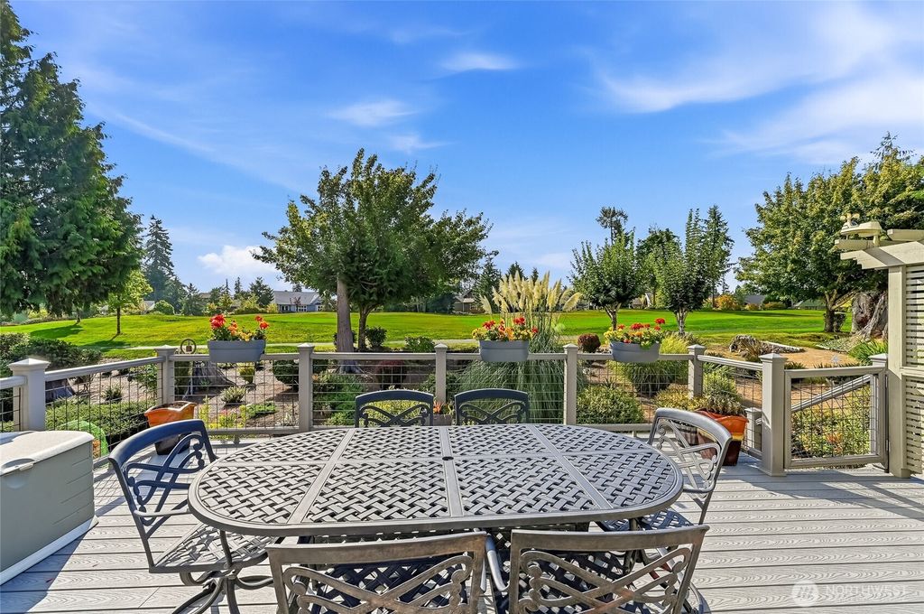 Photo of 23041 NE 127th Way, Redmond, WA 98053 (MLS # 2515385)