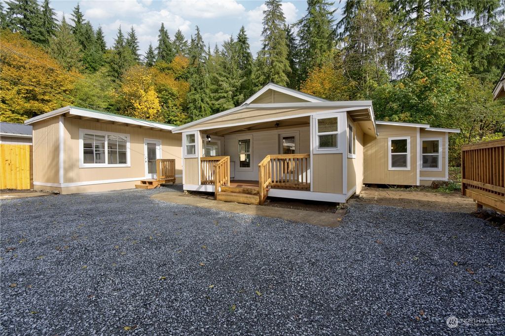 Photo of 9117 184th Avenue NE, Granite Falls, WA 98252 (MLS # 2169898)