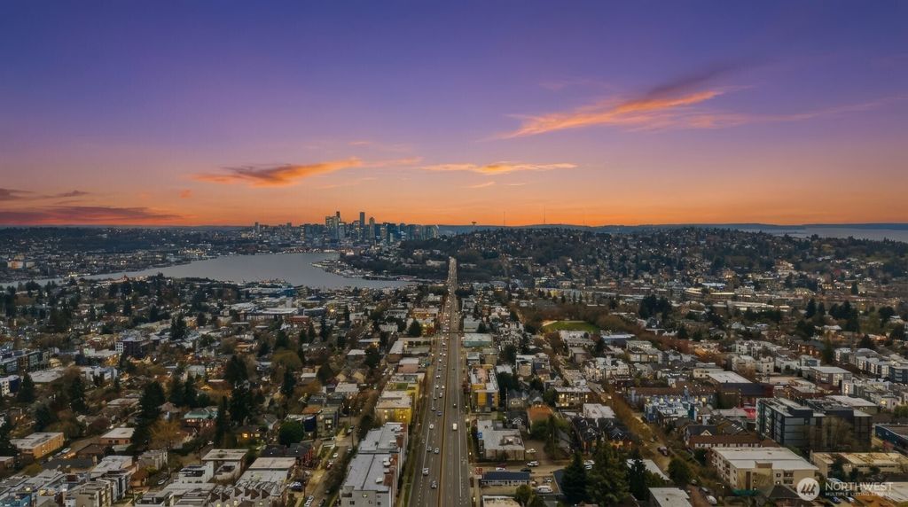 Photo of 728 N 43rd Street, Seattle, WA 98103 (MLS # 2478625)