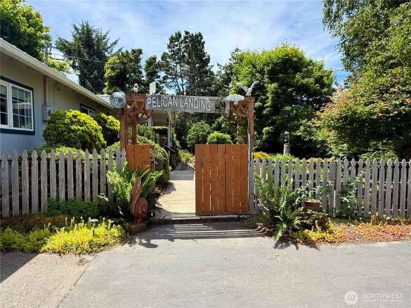 12912 N Alley