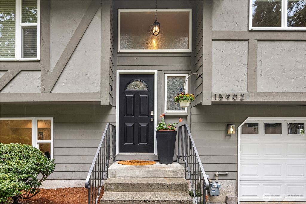Photo of 15902 174th Avenue NE, Woodinville, WA 98072 (MLS # 2351661)