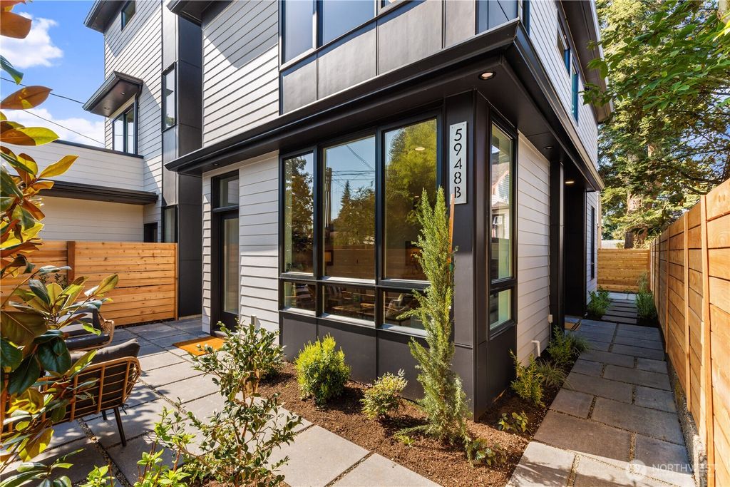 Photo of 5948 39th Avenue SW #B, Seattle, WA 98136 (MLS # 2438035)