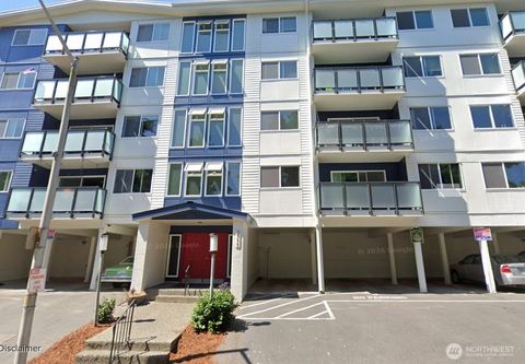 Photo of 3711 26th Place W #202, Seattle, WA 98199 (MLS # 2555951)