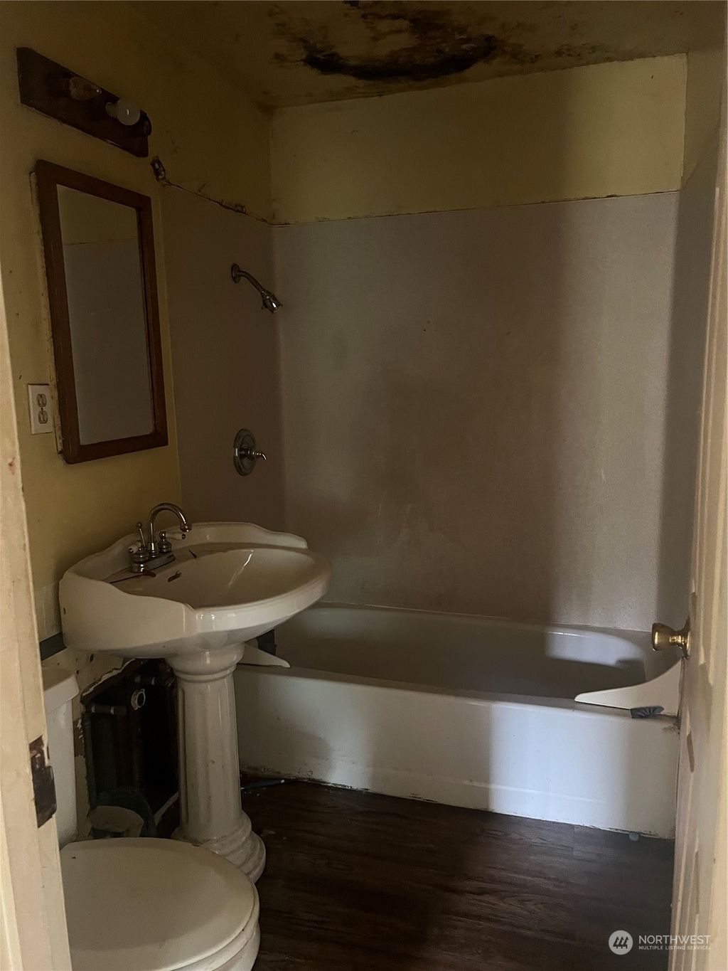 Photo of 11442 8th Avenue S, Seattle, WA 98168 (MLS # 2285786)