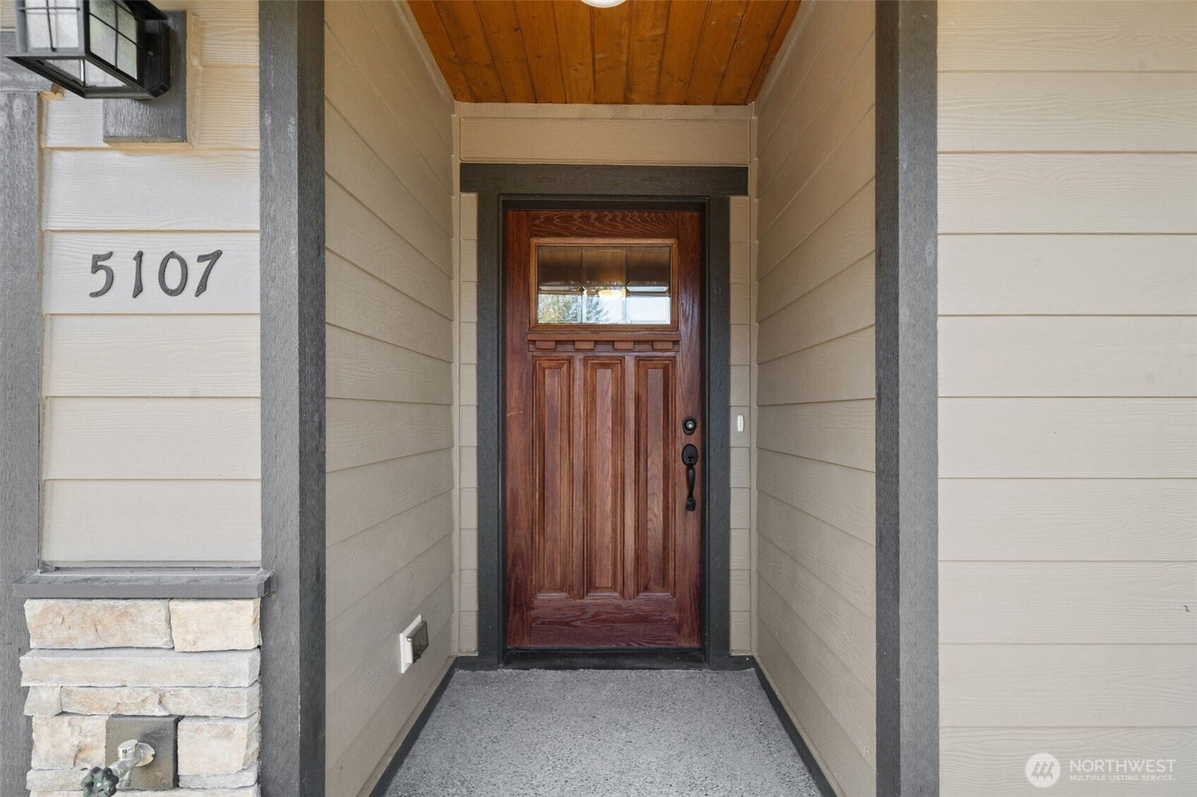 5107 NW Cannon Circle