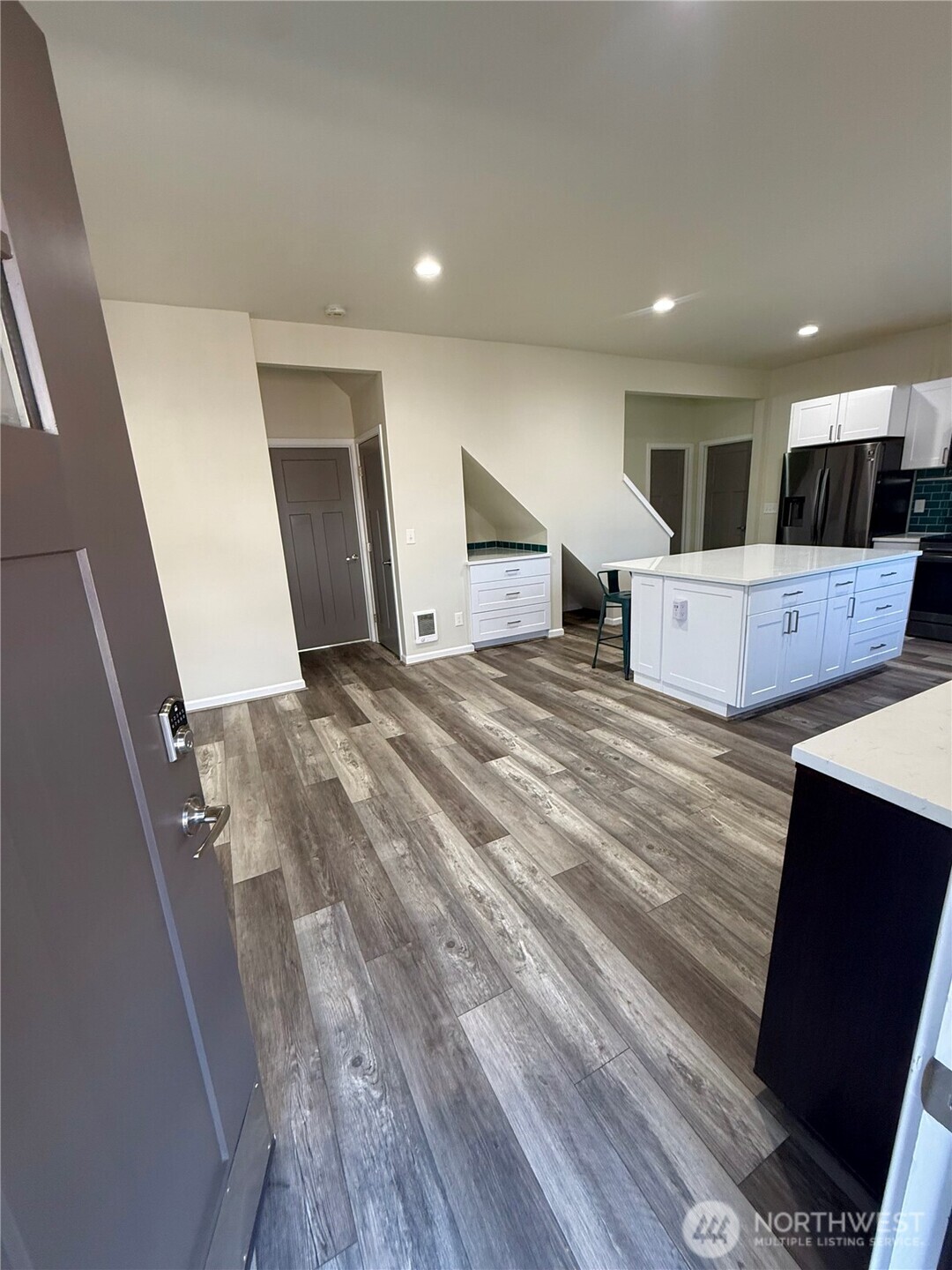 5016 Tacoma Mall Blvd