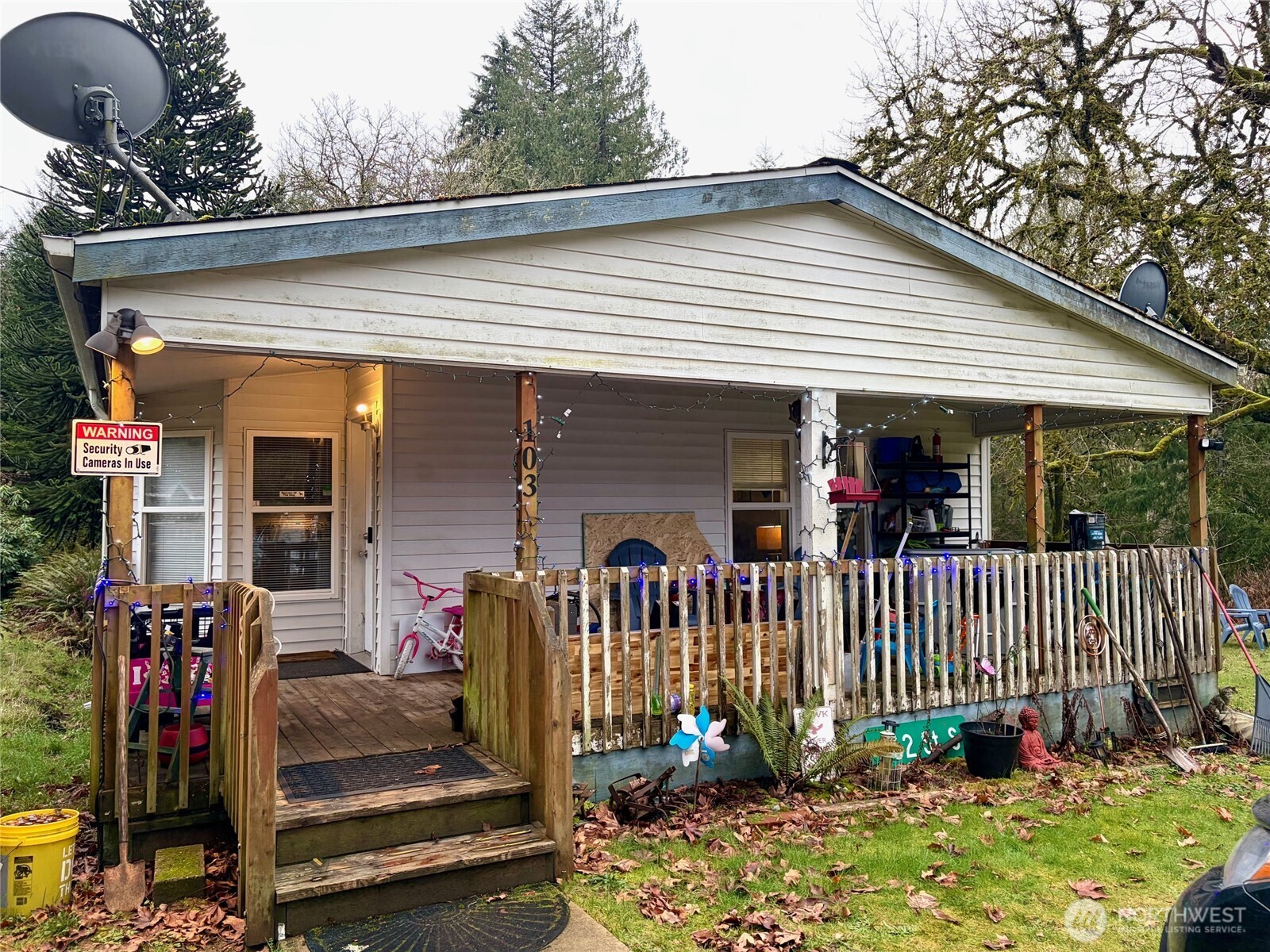 103 NE Belfair Street