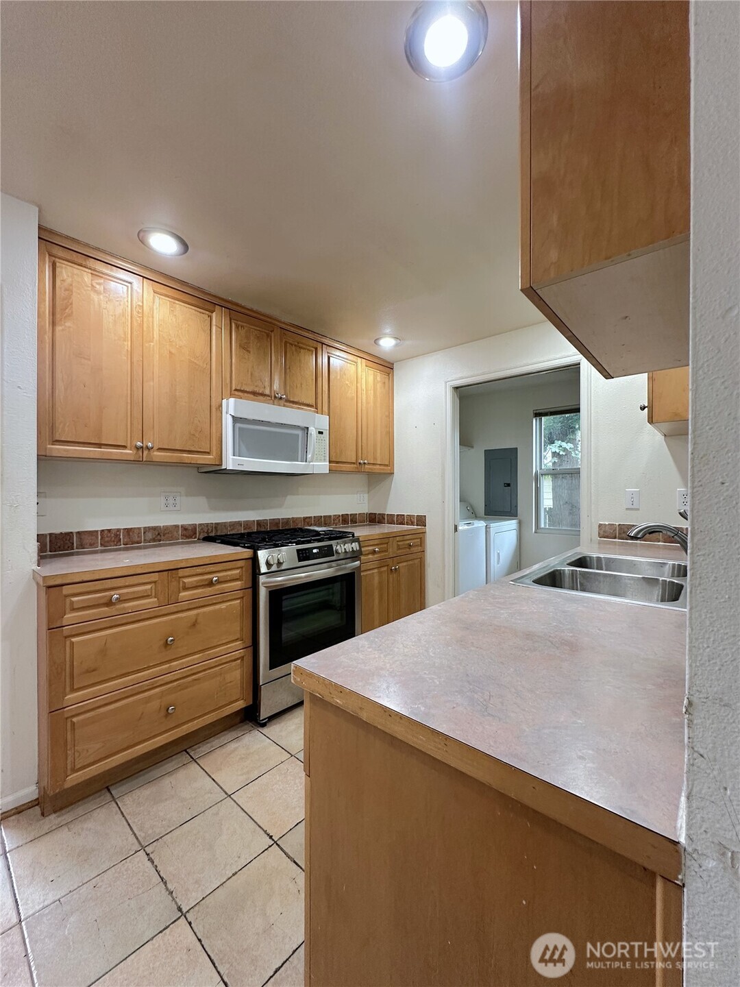4008 NE 57th Street