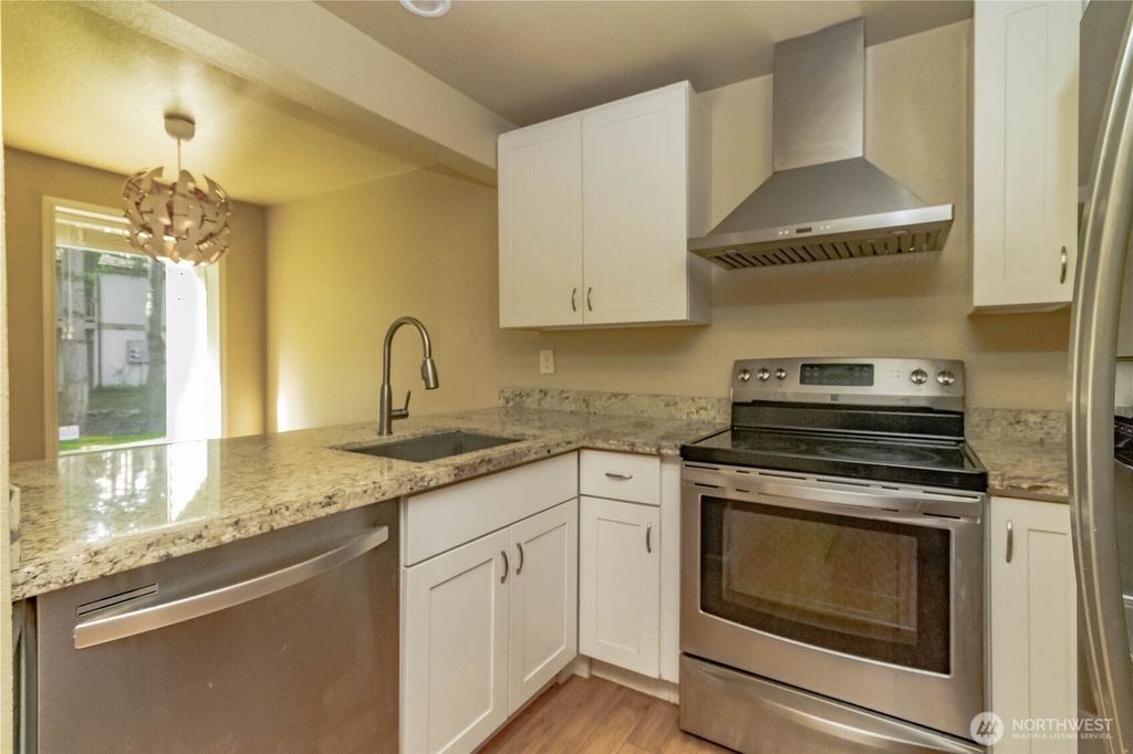 Photo of 17425 119th Lane SE #D12, Renton, WA 98058 (MLS # 2473057)