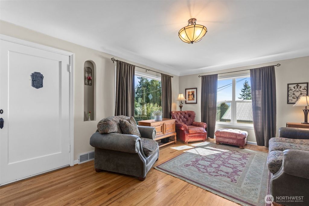 Photo of 4419 S 164th Street, SeaTac, WA 98188 (MLS # 2418442)