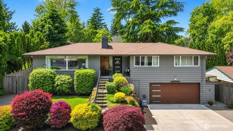 Photo of 829 Maplewood Avenue, Kent, WA 98030 (MLS # 2526885)