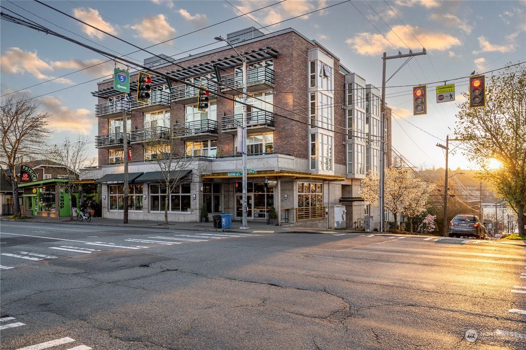 Photo of 125 E Lynn Street #102, Seattle, WA 98102 (MLS # 2194478)