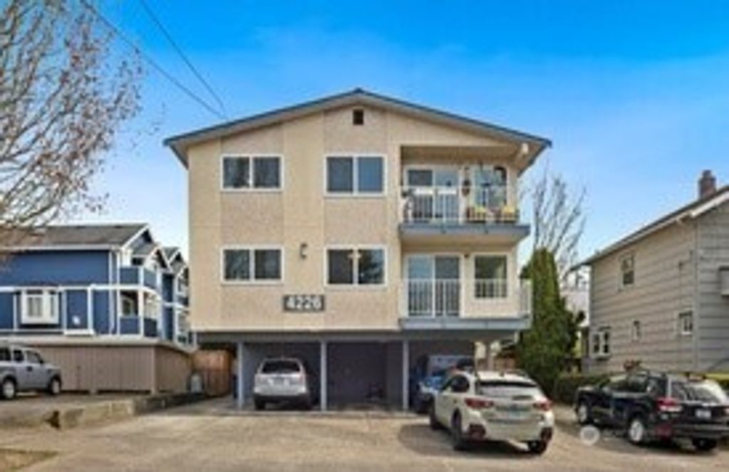 Photo of 4226 Dayton Avenue N #202, Seattle, WA 98103 (MLS # 2501262)
