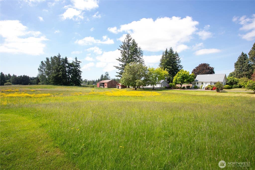 Photo of 551 E Smith Road, Bellingham, WA 98226 (MLS # 2538098)