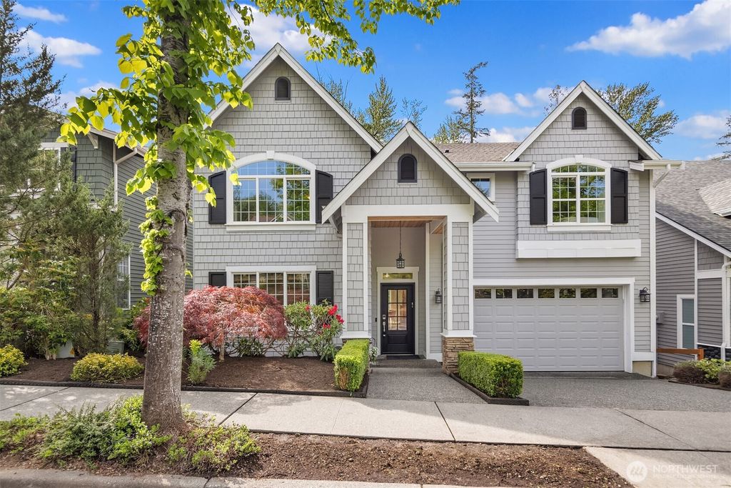 Photo of 1977 16th Court NE, Issaquah, WA 98029 (MLS # 2385269)