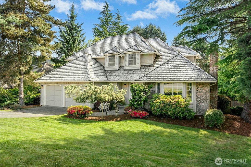 Photo of 17217 SE 47TH Street, Bellevue, WA 98006 (MLS # 2381263)