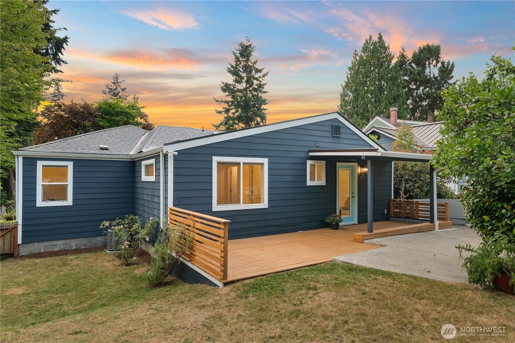 Photo of 12032 38th Avenue NE, Seattle, WA 98125 (MLS # 2580670)