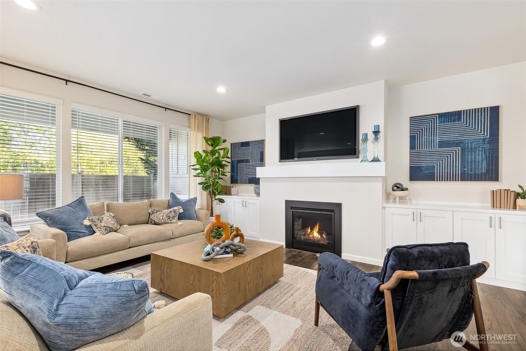 27018 30th Place S 32