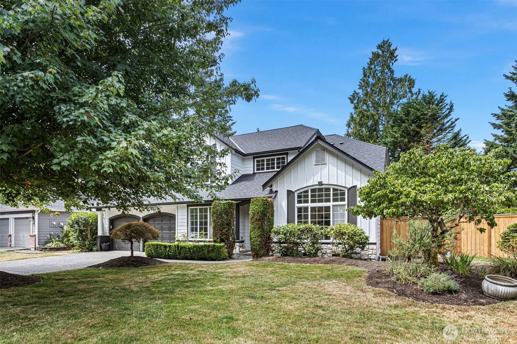 Photo of 18932 28th Drive SE, Bothell, WA 98012 (MLS # 2407720)
