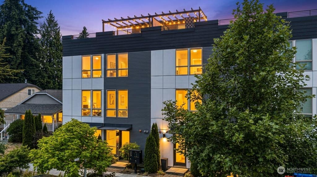 Photo of 604 NW 77th Street #D, Seattle, WA 98117 (MLS # 2544628)