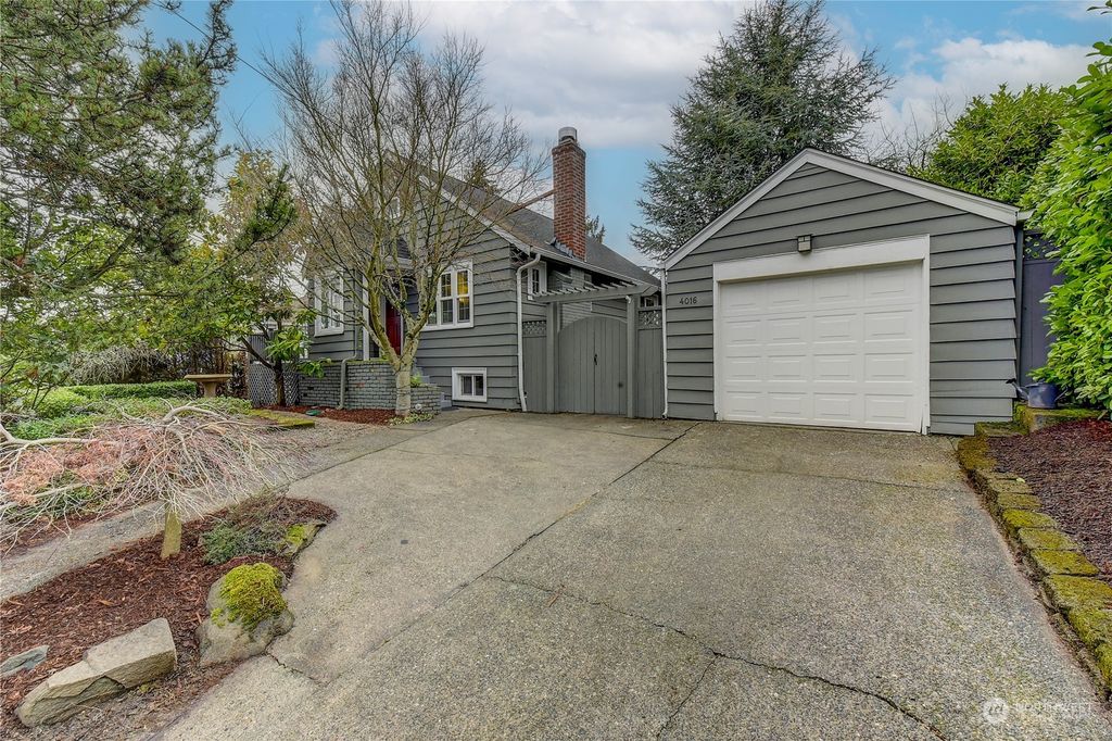 Photo of 4016 SW Thistle Street, Seattle, WA 98136 (MLS # 2030589)