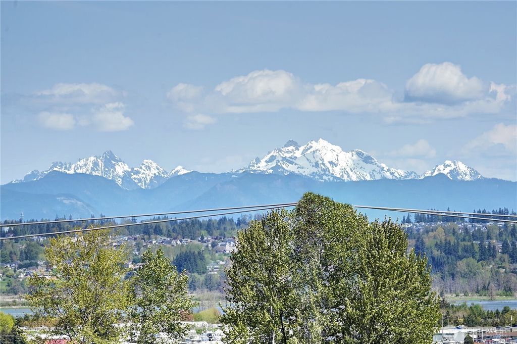 Photo of 3021 Belmonte Lane, Everett, WA 98201 (MLS # 2364889)