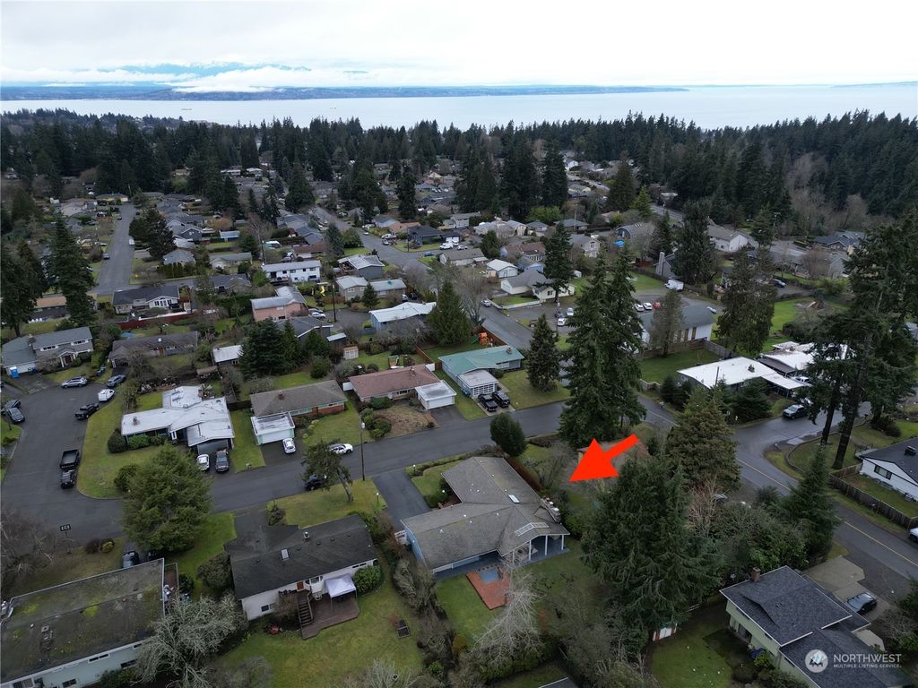 Photo of 21609 86th Place W, Edmonds, WA 98026 (MLS # 2195020)