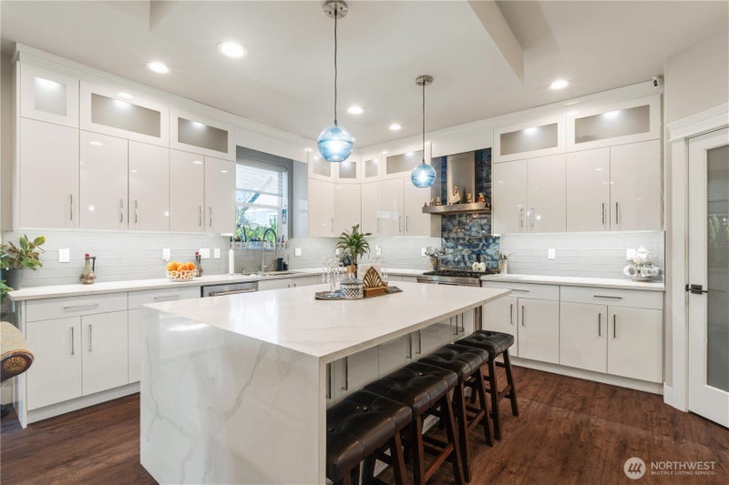 5315 Coastal Loop