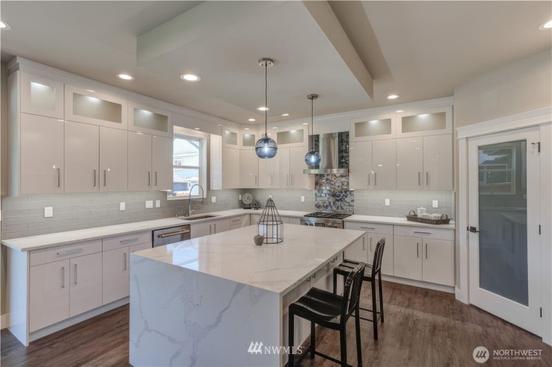5315 Coastal Loop