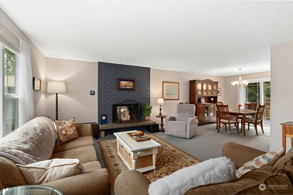 Photo of 3622 237th Place SW, Brier, WA 98036 (MLS # 2054993)