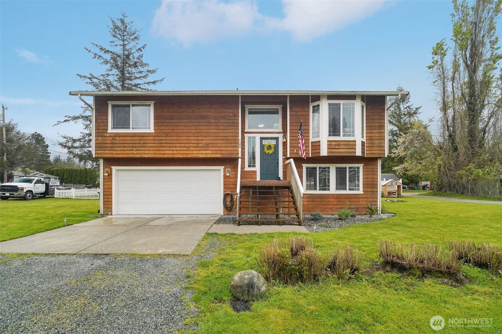 Photo of 128 3rd Street, Gold Bar, WA 98251 (MLS # 2362187)