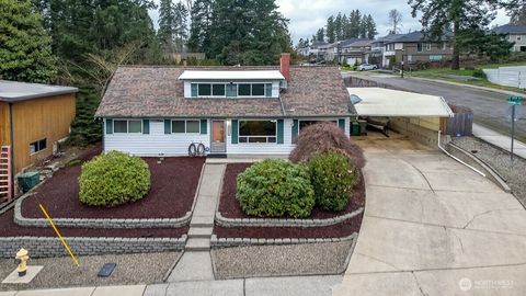 Photo of 12370 SE 158th Street, Renton, WA 98058 (MLS # 2493651)