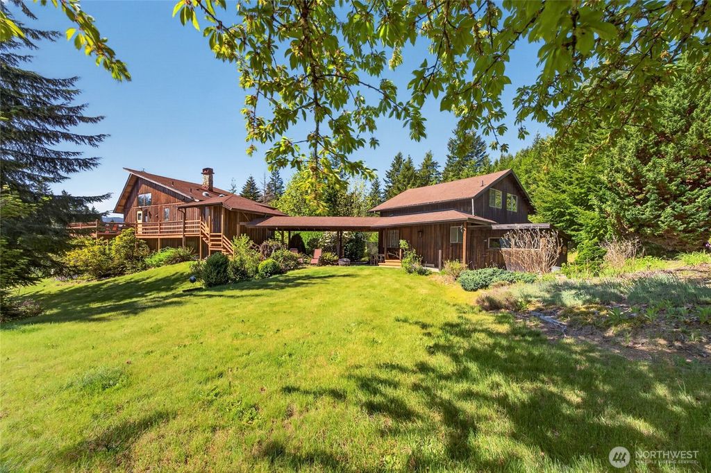 Photo of 308 Long and Winding Road, Randle, WA 98377 (MLS # 2518224)