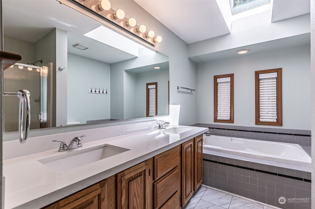 listing image 9366807838114523477